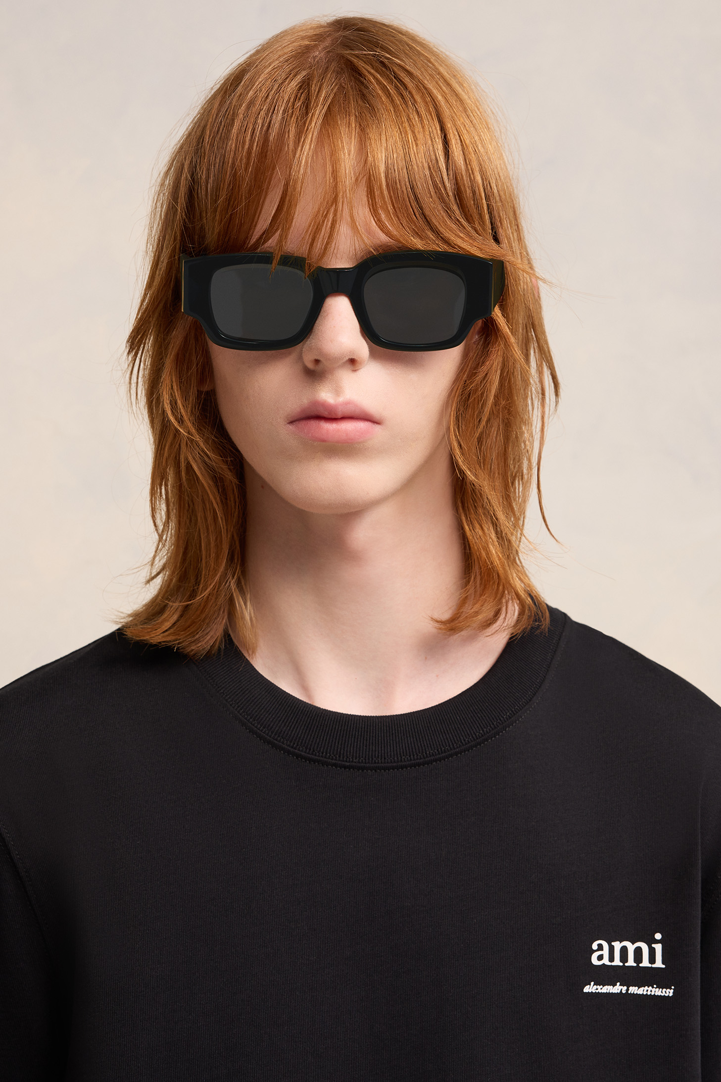 AMI PARIS de Coeur Classical Sunglasses in Black