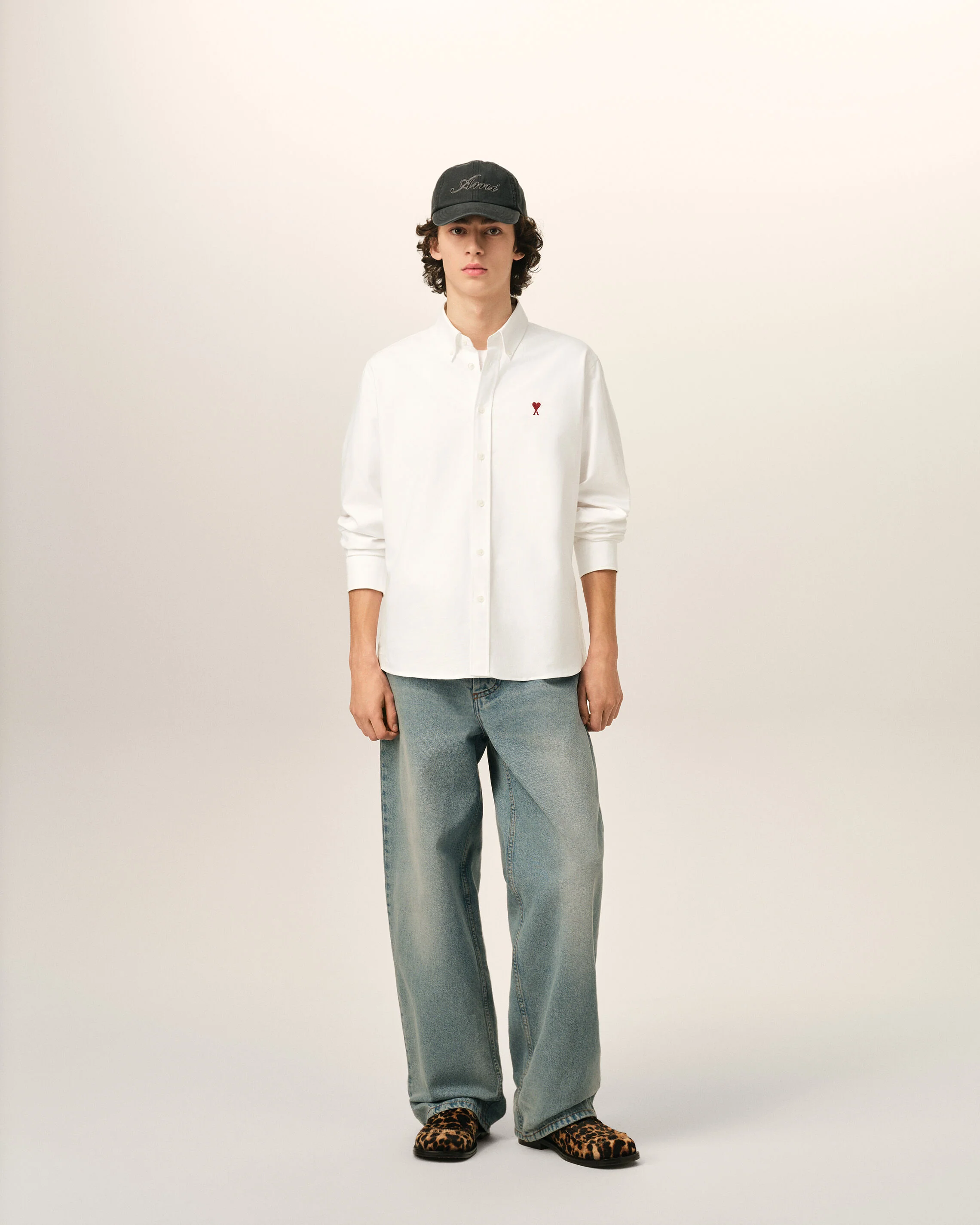 AMI PARIS Classic Fit Oxford Shirt in Natural White