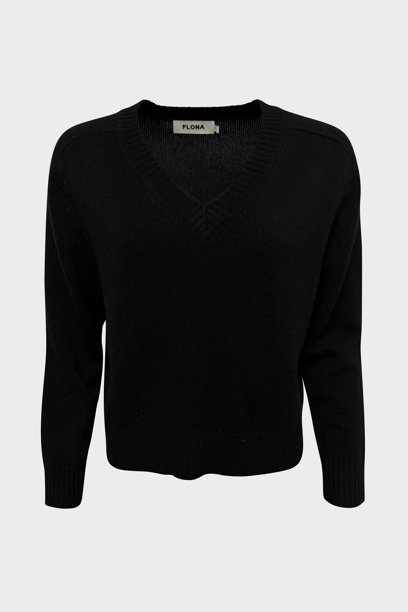 FLONA Cropped V-Neck Cashmere Sweater in Black