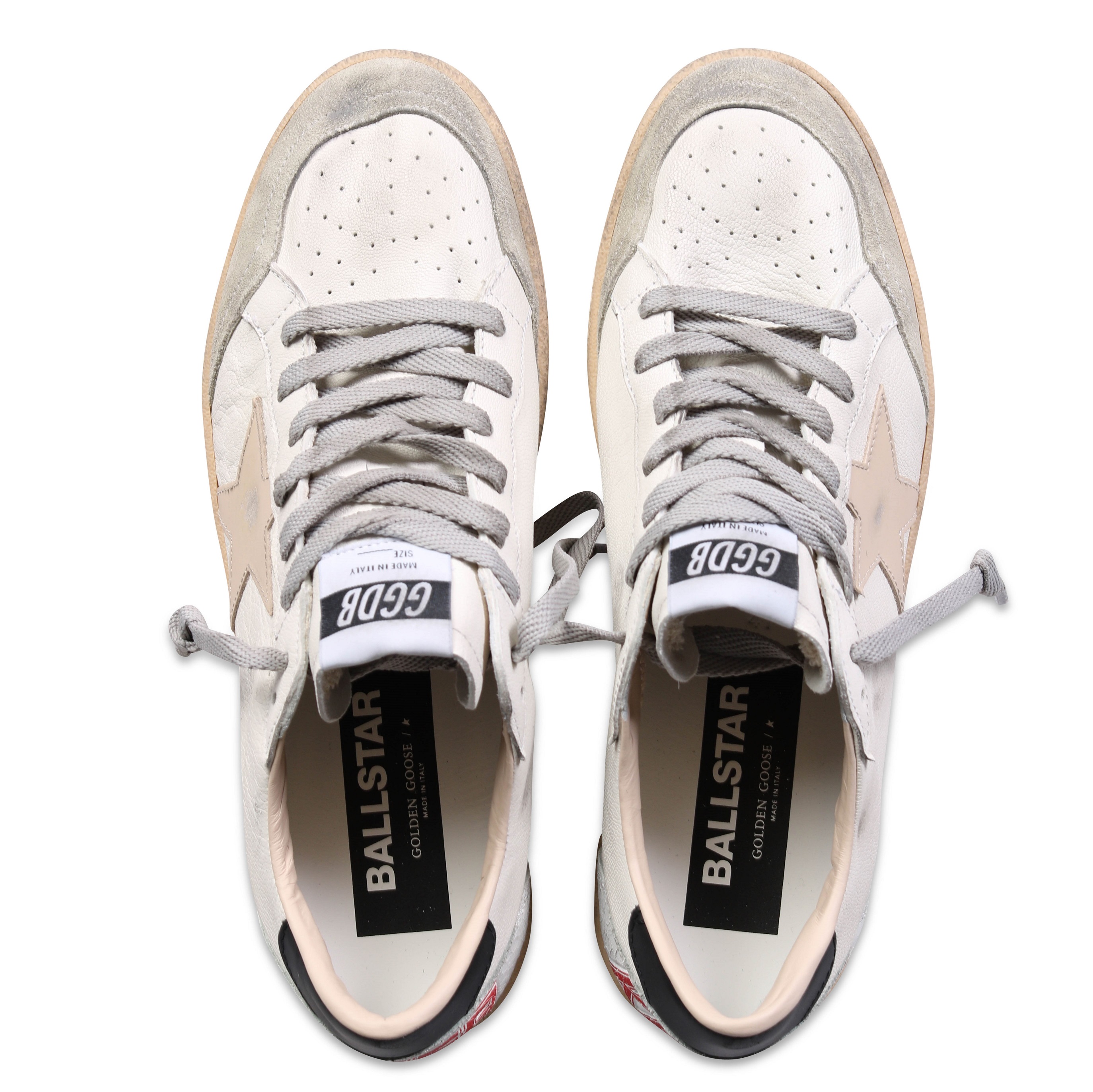 Golden Goose Sneaker Ball Star in White Sand Black