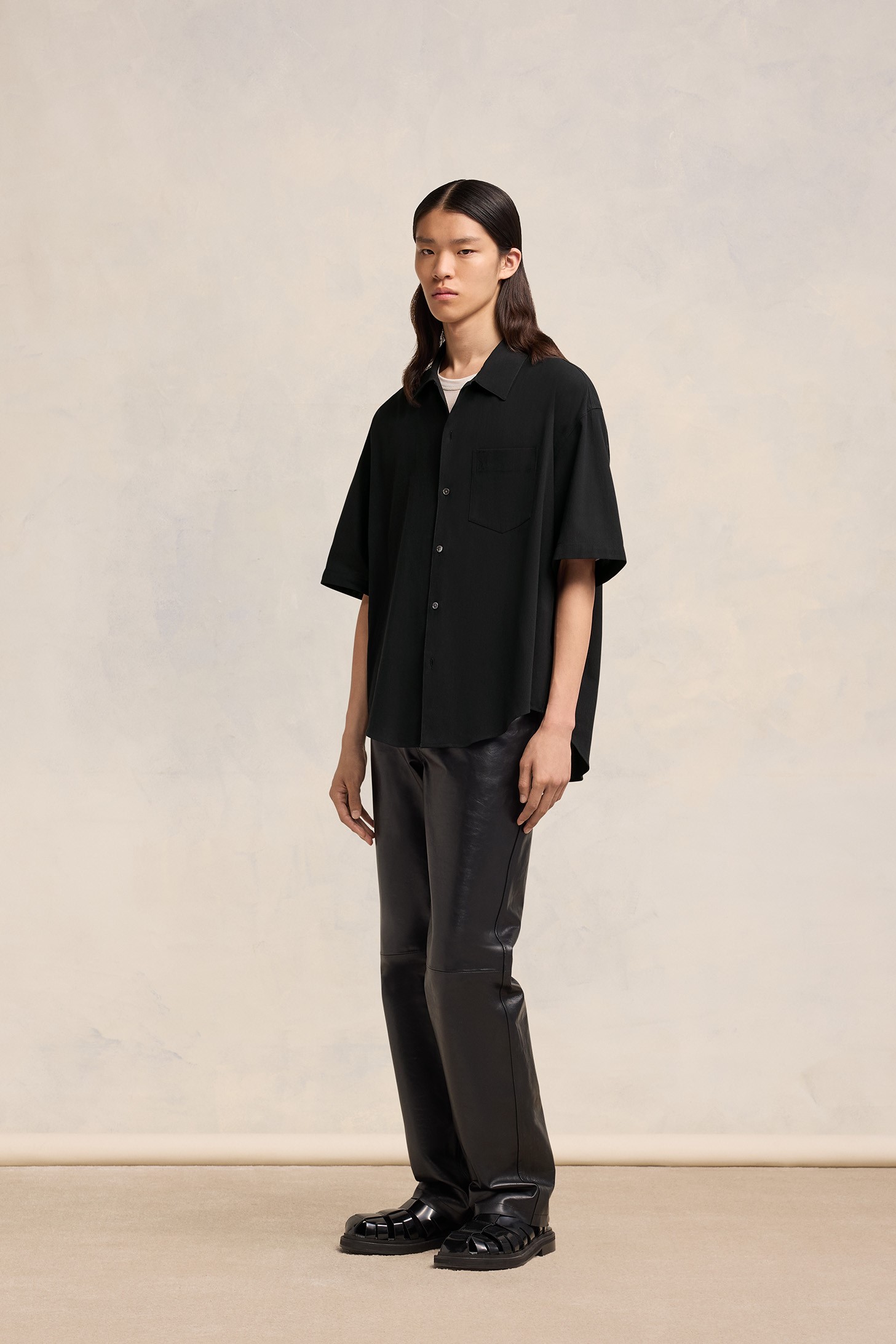 AMI PARIS de Coeur Boxy Fit Cotton Crepe SL Shirt in Black XL