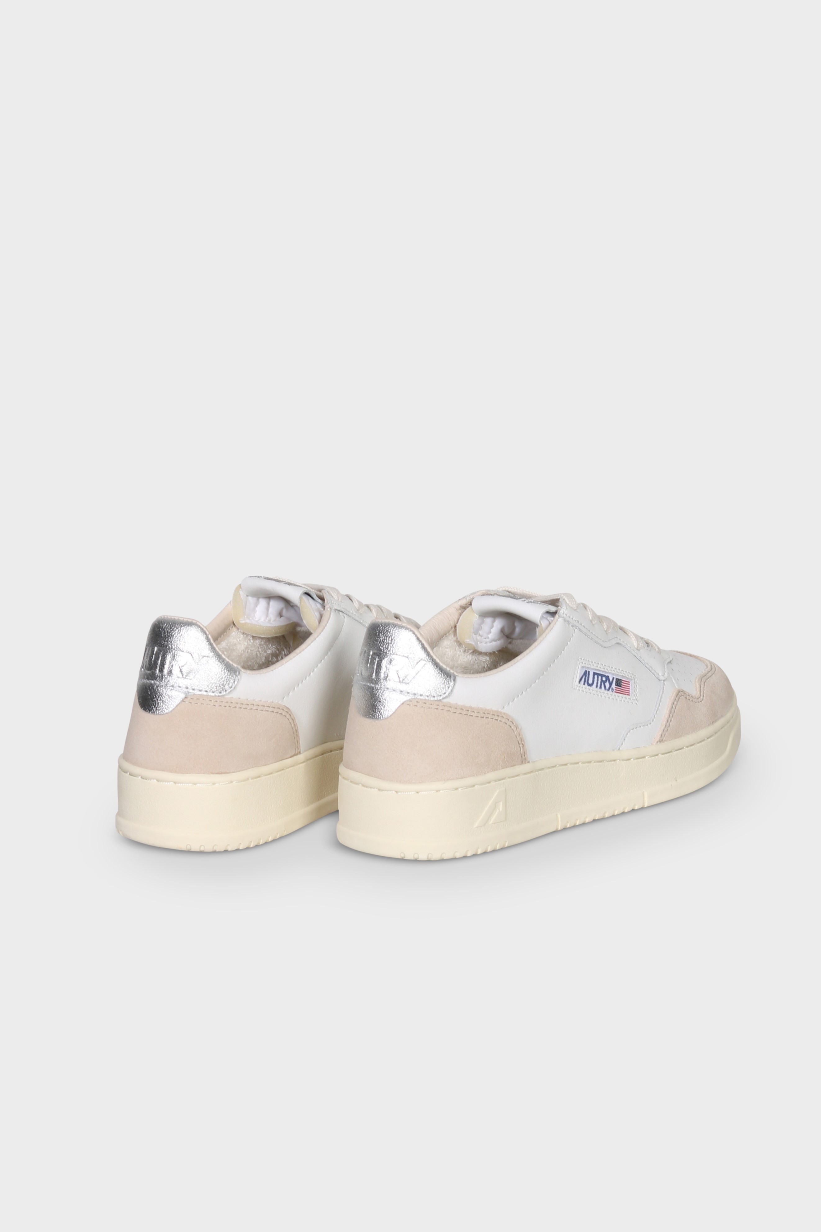 AUTRY ACTION SHOES Medalist Low Sneaker Suede White/Silver 41