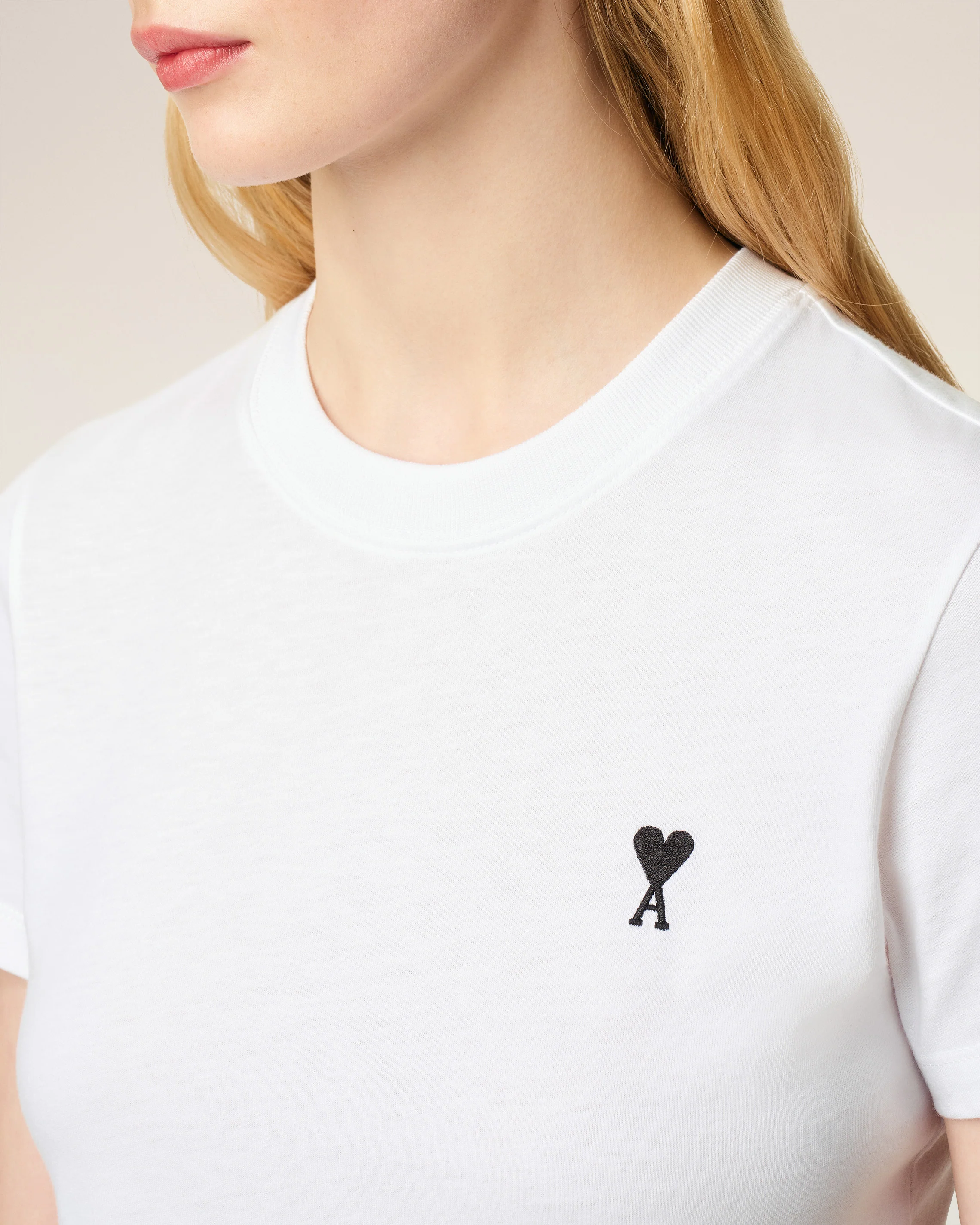 AMI PARIS de Coeur Fitted T-Shirt in White/Black