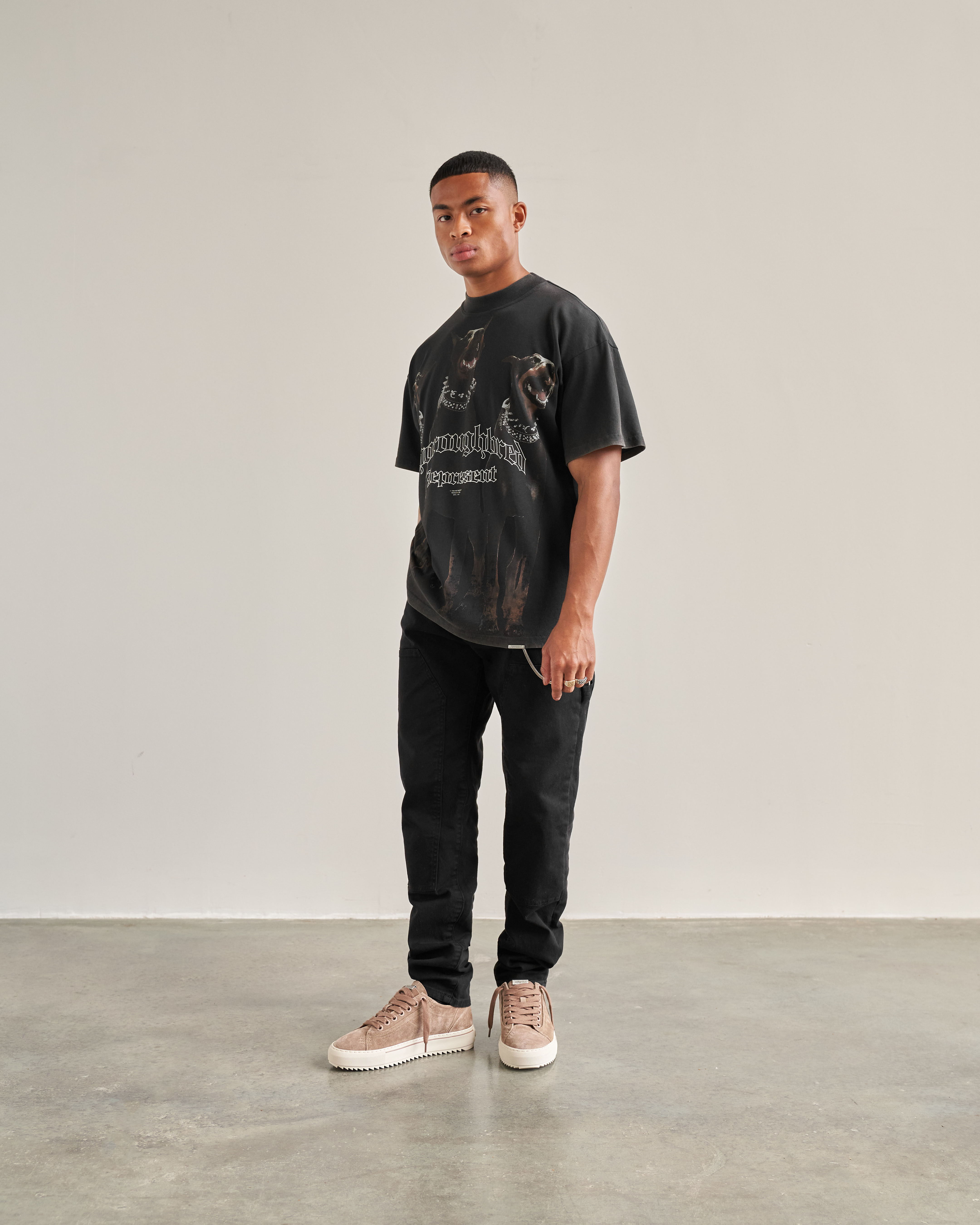 Represent Thoroughbred T-Shirt in Vintage Black L