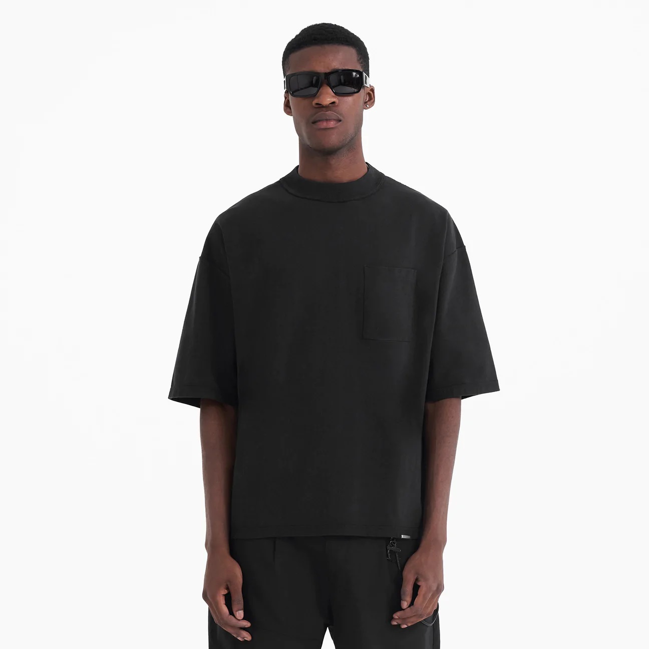 Represent Heavyweight Pocket T-Shirt in Off Black 2XL