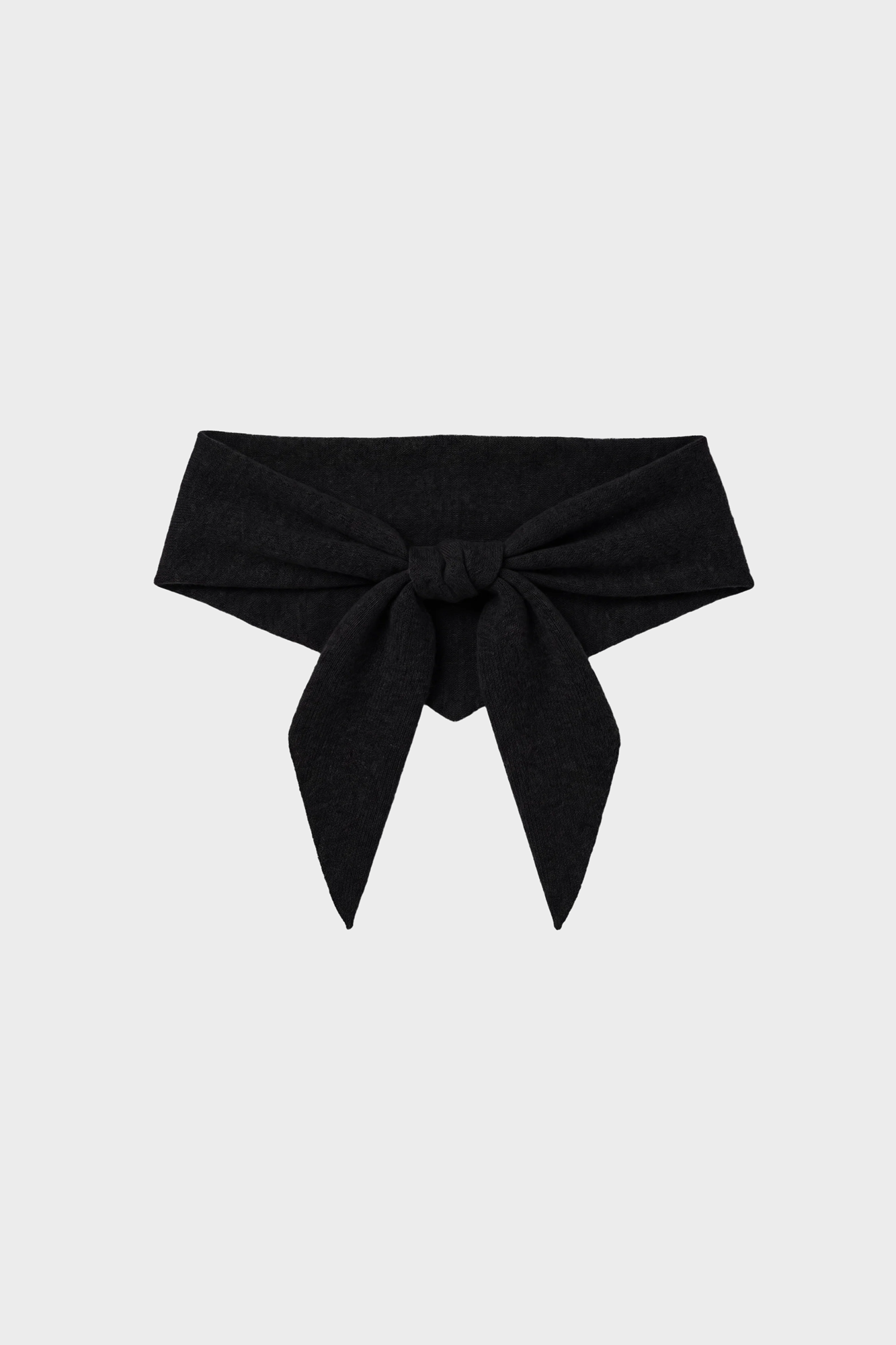 ABSOLUT CASHMERE Triangle Cashmere Scarf in Black