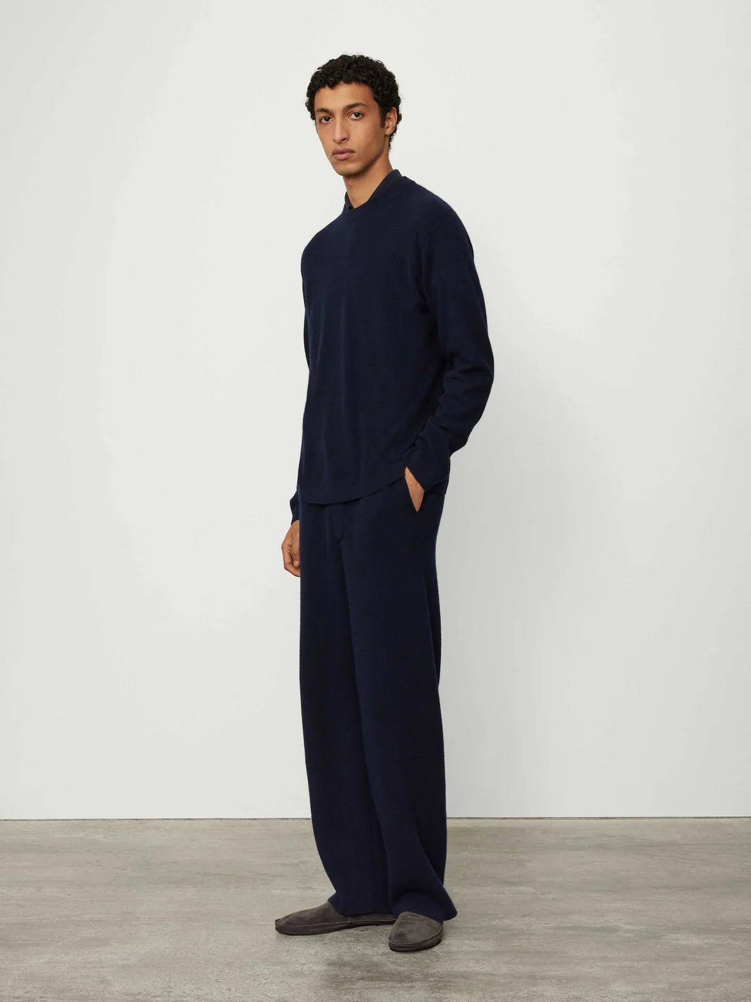 LISA YANG Cashmere Sweater in Navy